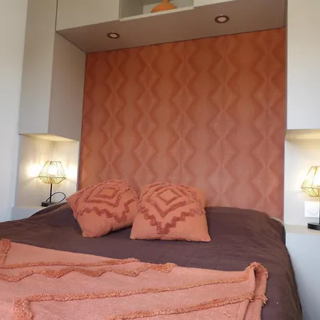 Splendide Et Charme De La Marina A St Cyp Apartament *